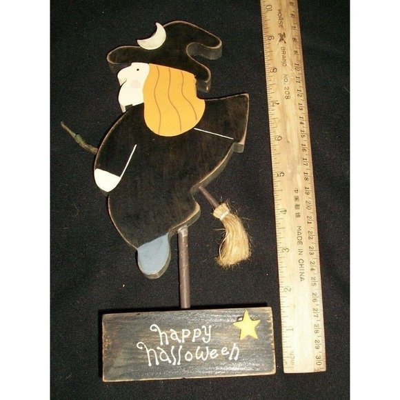 10" Witch Indoor Decor Haunted Spooky Prop Country Style Wooden Happy Halloween - Picture 2 of 2